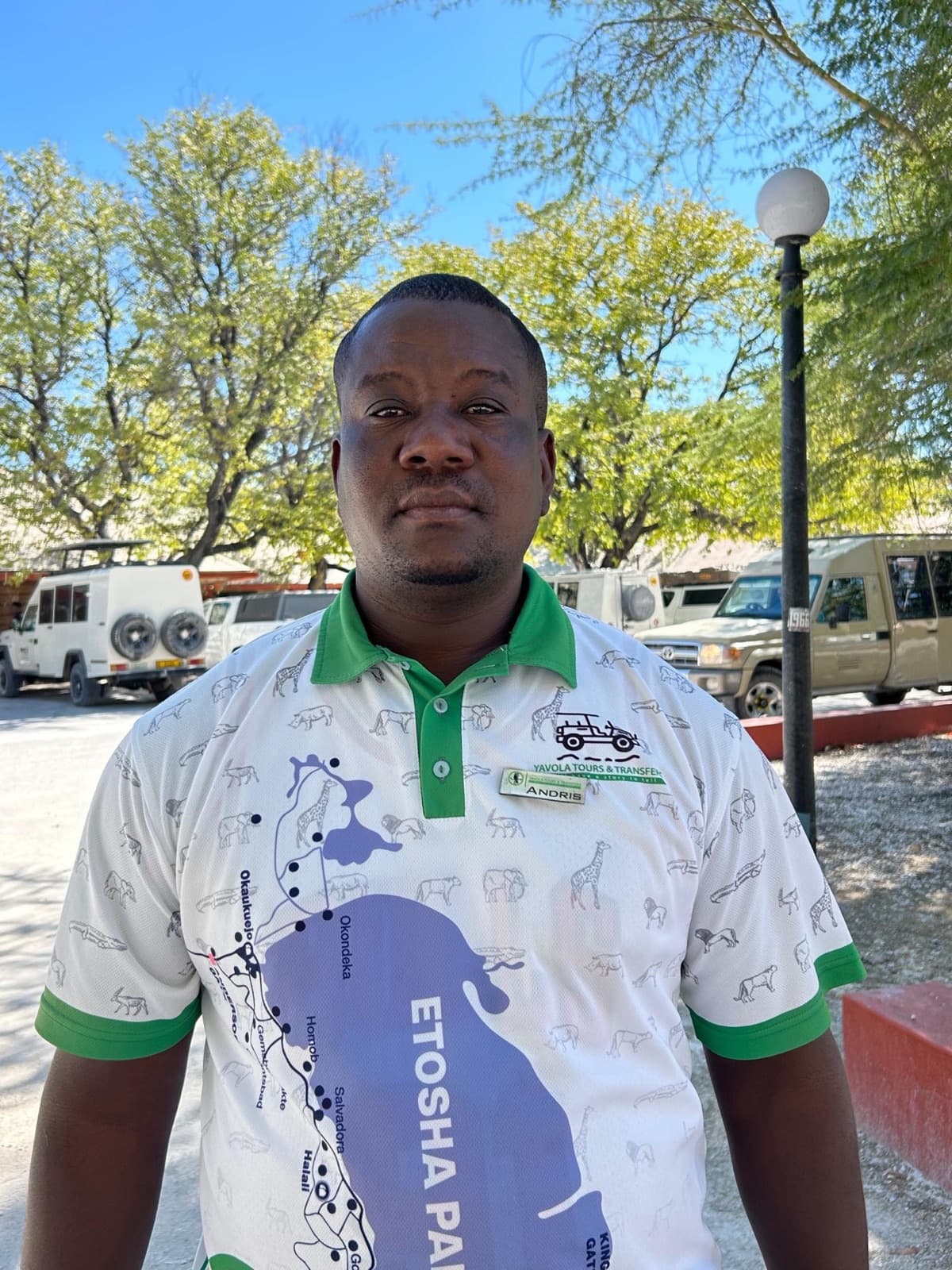 Andris, Yavola Tours guide